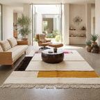 Tapis berbère crème avec motifs colorés rose marron et jaune dans salon design moderne et chaleureux