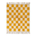 Tapis berbère jaune à damier en laine naturelle tissé main style damier moutarde et blanc