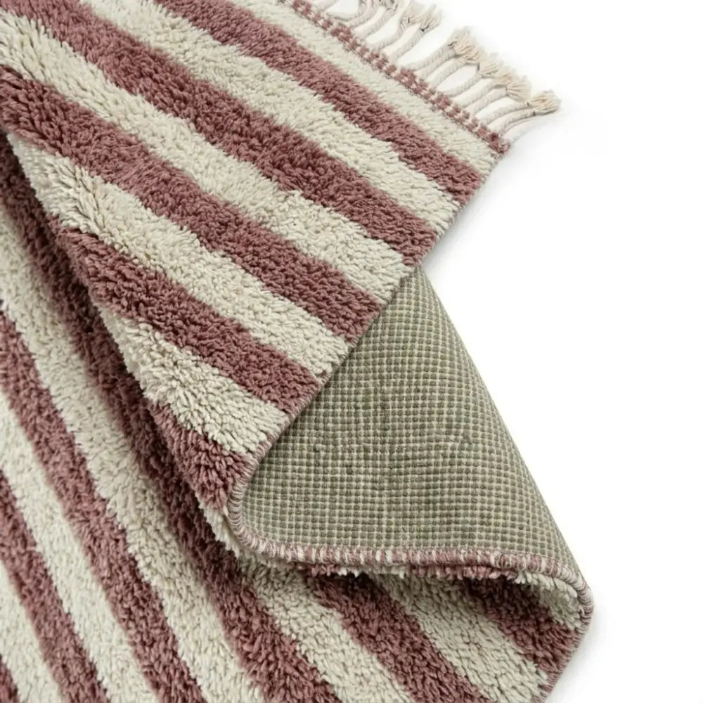 Dessous de tapis berbère avec surface antidérapante, rayures rose et beige, pratique et sécurisé pour intérieur